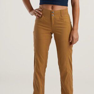 Title Nine - Recycled Clamber 2.0 Hiking Capris - 8P - Olive color